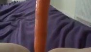 Cutie puts carrot in her bawdy cleft